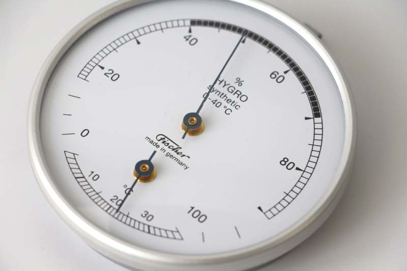 123T Synthetic Hygrometer With Thermometer