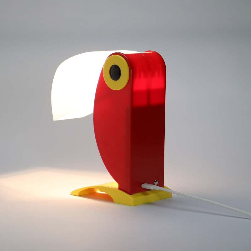 Toucan lamp