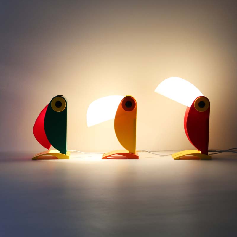Toucan lamp
