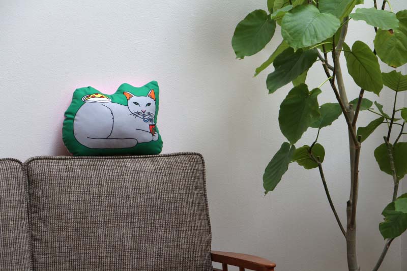 The Enjoy C&D Club Cushion "Cat/Green"