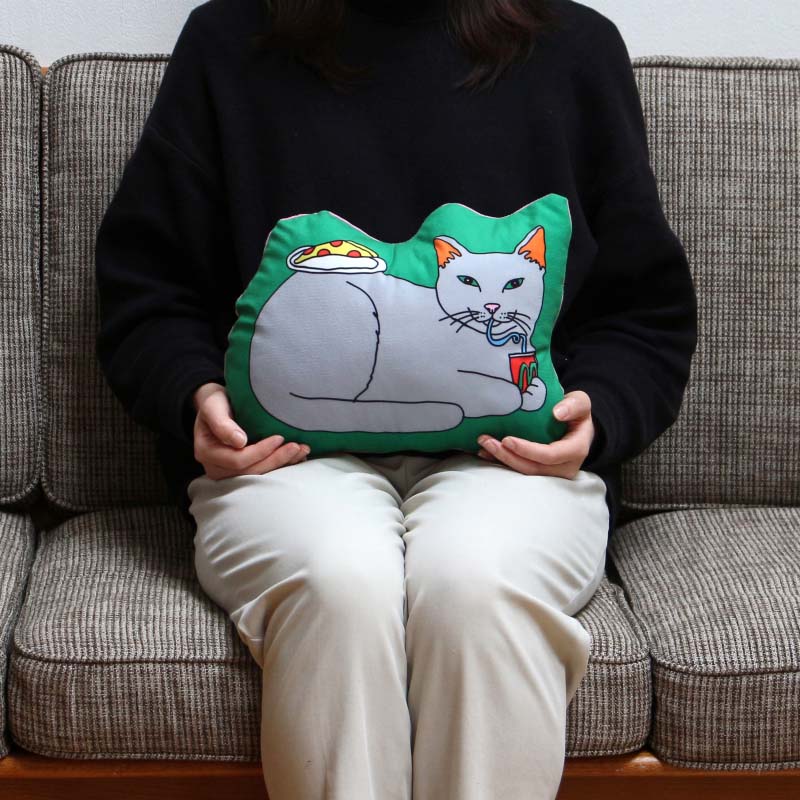 The Enjoy C&D Club Cushion "Cat/Green"