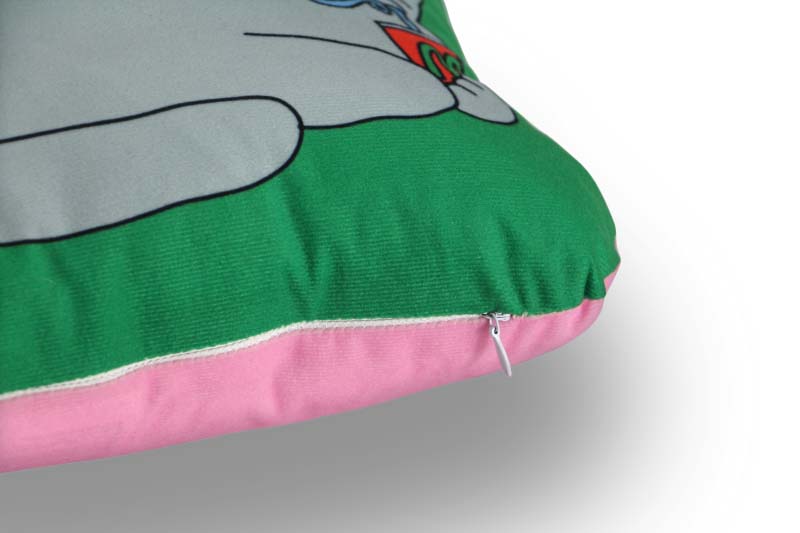 The Enjoy C&D Club Cushion "Cat/Green"